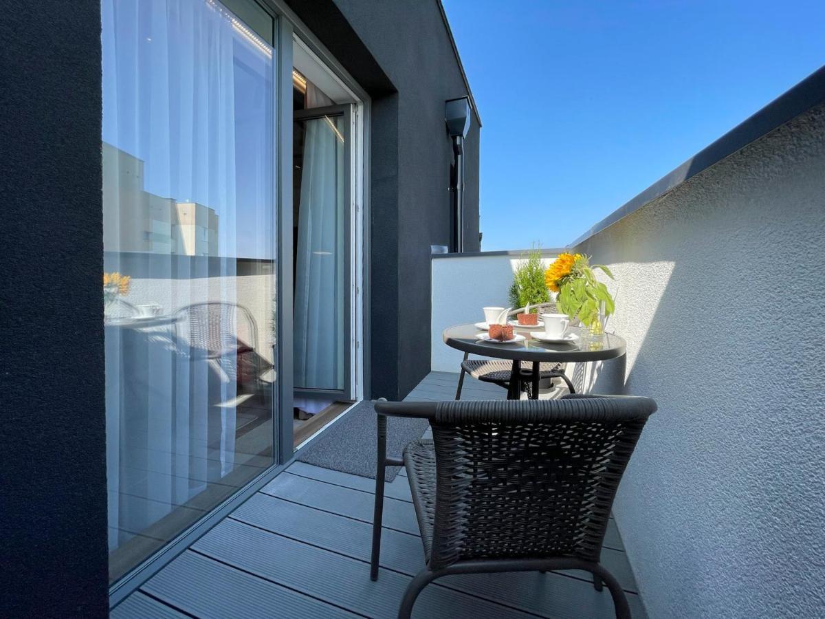 Apartamenty Morzeblizej Kołobrzeg Exteriör bild